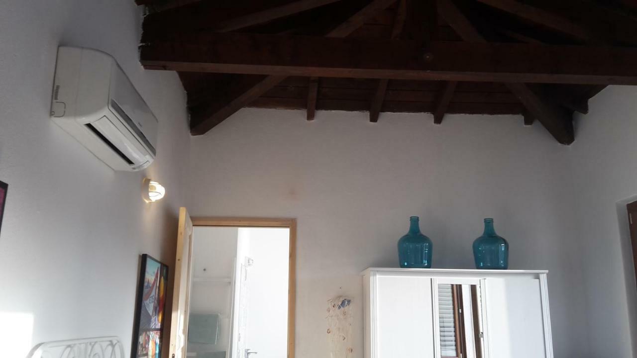La Casa Di Nina Bed & Breakfast La Maddalena  Exterior photo